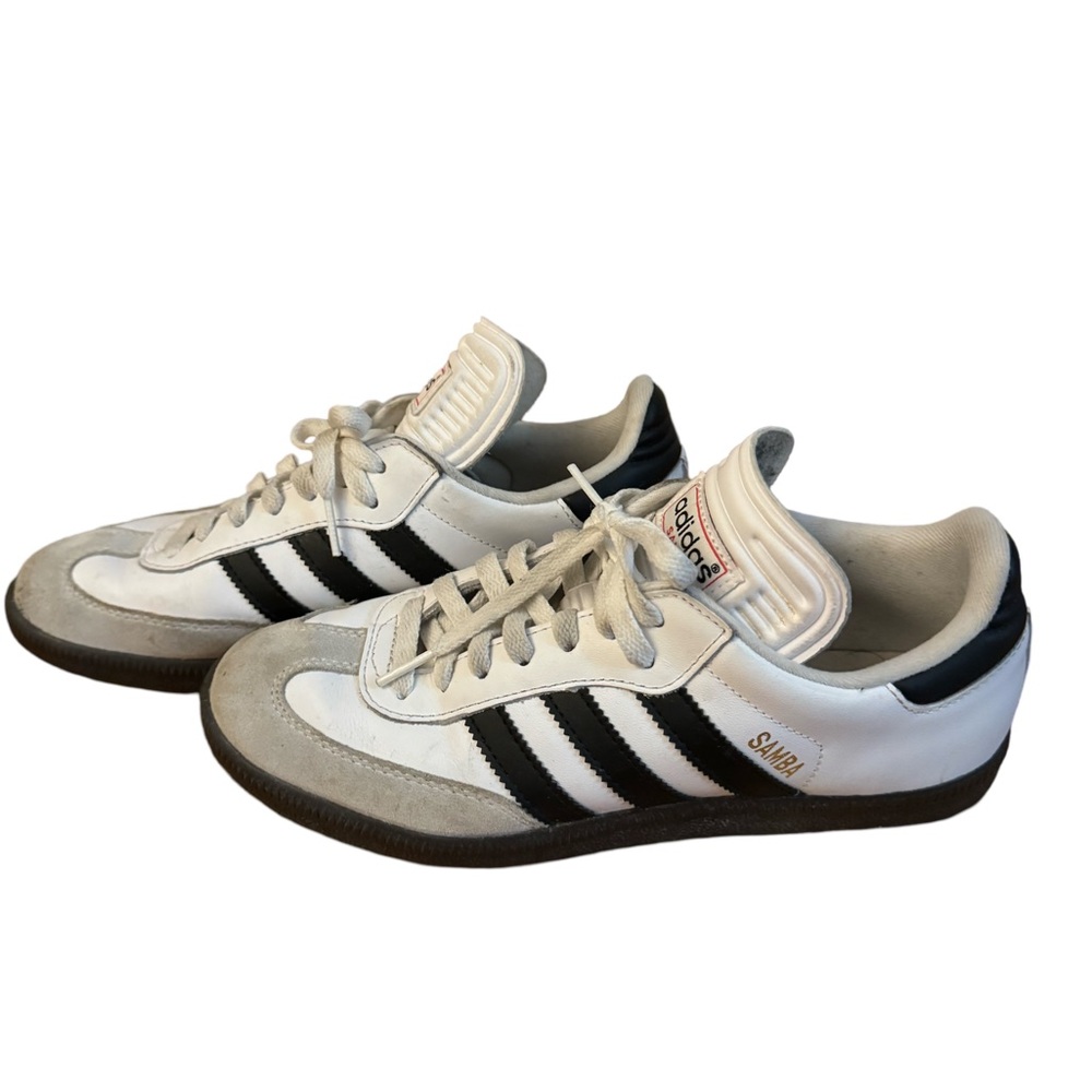 Women’s 8.5 White Samba’s in great condition